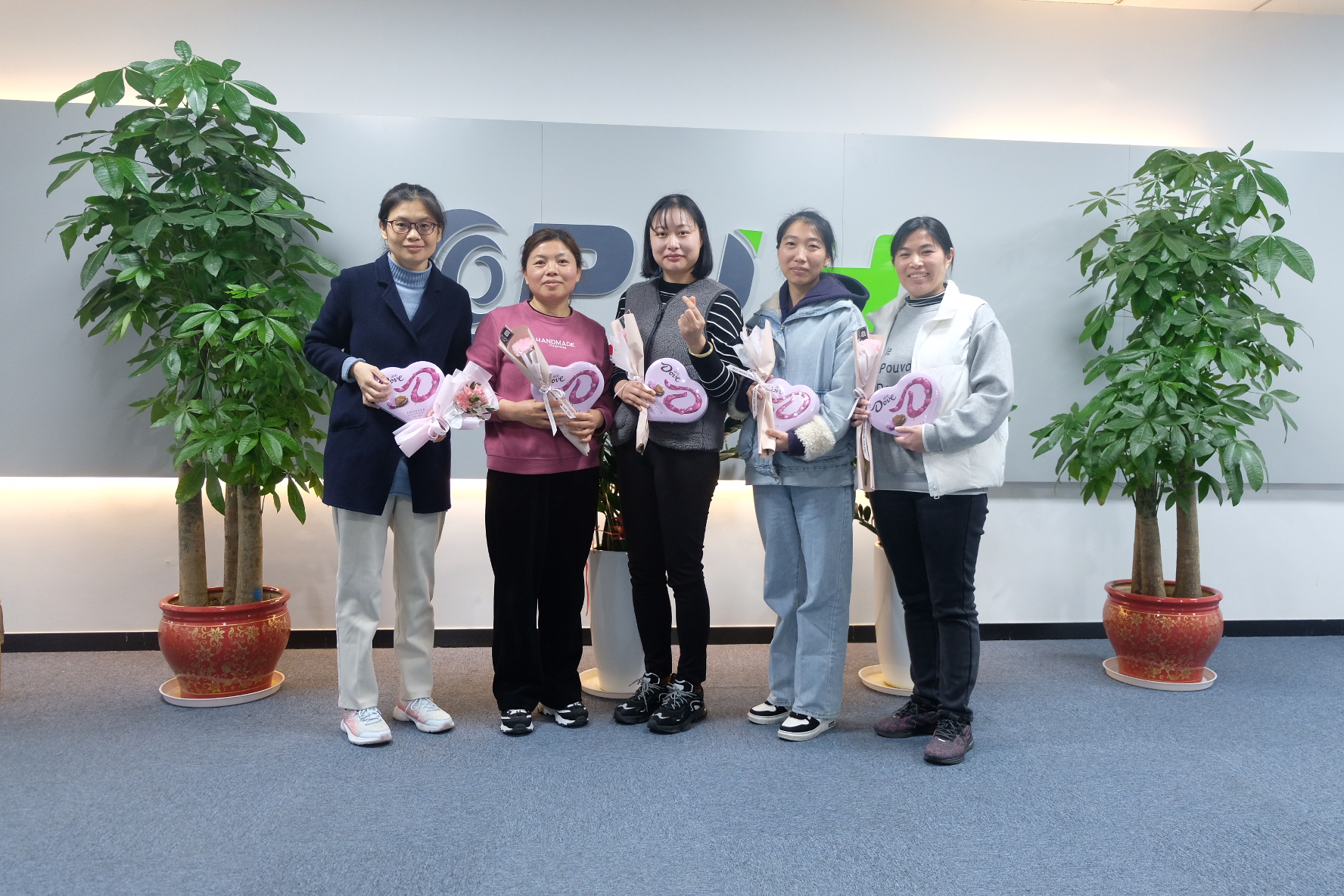 Salute to all female power! CPU Hydrogen Power wishes